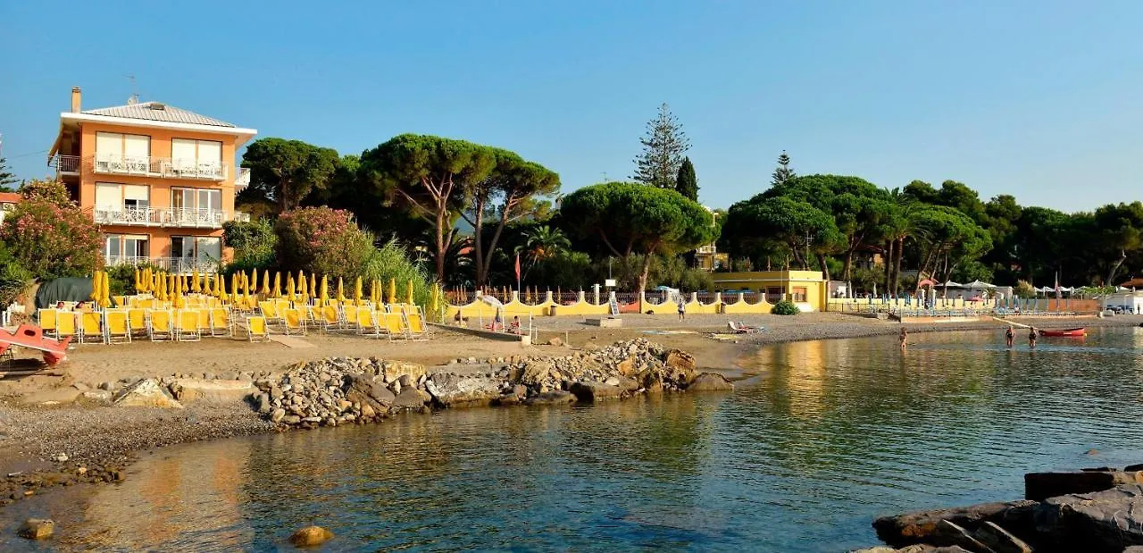 دْيانو مارينا Villa Marina Apartments