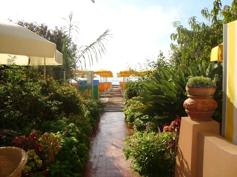 دْيانو مارينا Villa Marina Apartments 2*, دْيانو مارينا