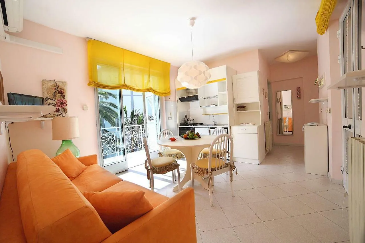 دْيانو مارينا Villa Marina Apartments 2*, دْيانو مارينا