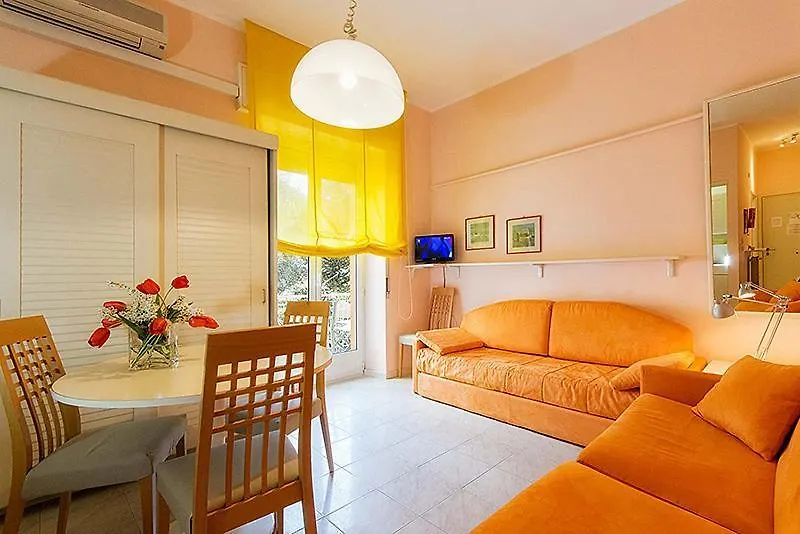 دْيانو مارينا Villa Marina Apartments 2*, دْيانو مارينا إيطاليا