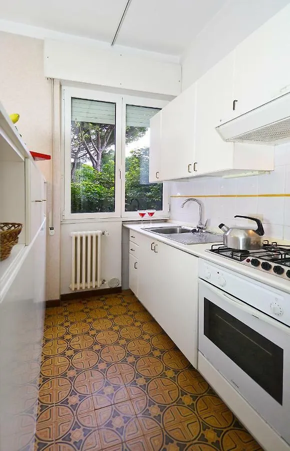 Aparthotel Villa Marina Apartments Diano Marina